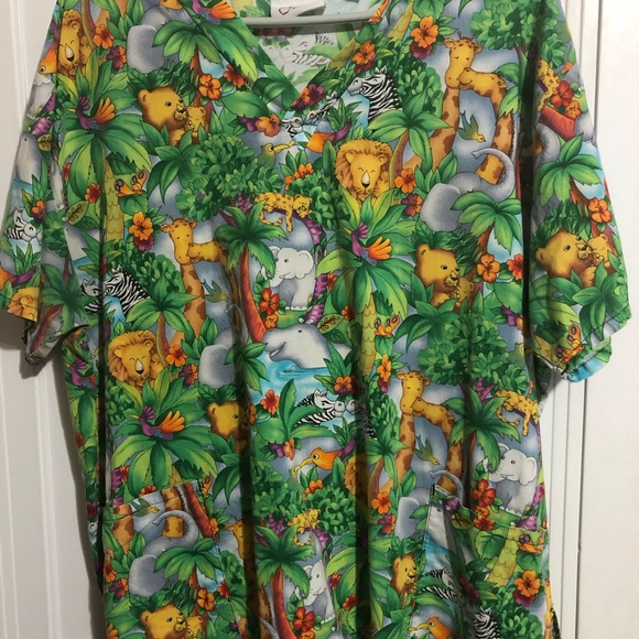 LIFE ANIMAL HOSPITAL SCRUB MEDIUM with pockets - Picture 2 of 11